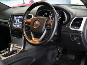 Jeep Grand Cherokee 3.0CRD Overland - Image 23