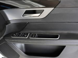 Jaguar XF 20d R-Sport - Image 28
