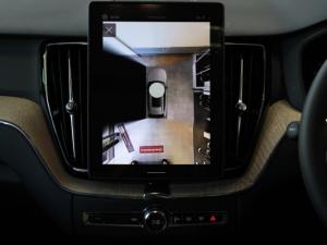 Volvo XC60 B5 AWD Plus Dark - Image 16