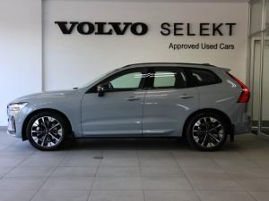 Volvo XC60 B5 AWD Plus Dark - Image 3