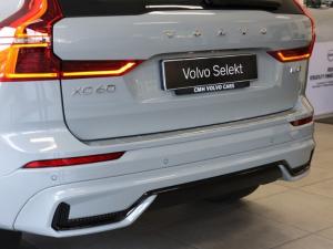 Volvo XC60 B5 AWD Plus Dark - Image 8