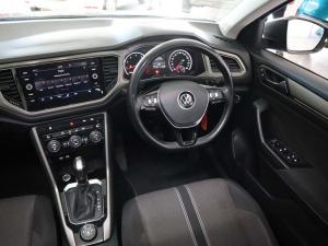 Volkswagen T-Roc 2.0TSI 140kW 4Motion Design - Image 11