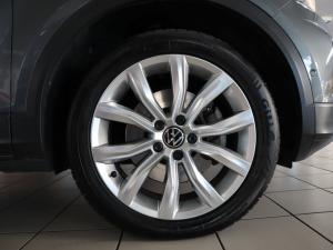 Volkswagen T-Roc 2.0TSI 140kW 4Motion Design - Image 29