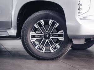 Mitsubishi Pajero Sport 2.4DI-D 4x4 Exceed - Image 2