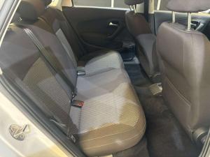 Volkswagen Polo sedan 1.4 Comfortline - Image 11