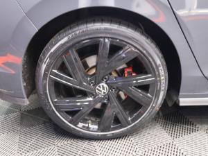 Volkswagen Golf GTI - Image 10