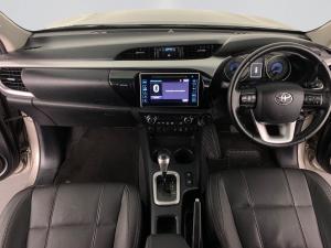 Toyota Hilux 4.0 V6 Raider 4X4 automaticD/C - Image 12