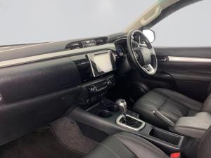 Toyota Hilux 4.0 V6 Raider 4X4 automaticD/C - Image 17