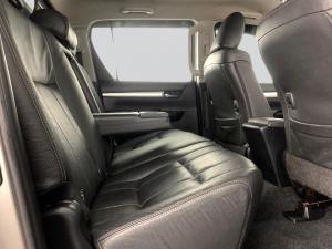 Toyota Hilux 4.0 V6 Raider 4X4 automaticD/C - Image 19