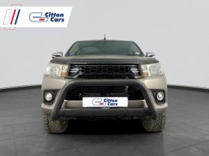 Toyota Hilux 4.0 V6 Raider 4X4 automaticD/C - Image 2