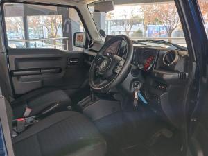 Suzuki Jimny 1.5 GLX AllGrip 5-door auto - Image 15