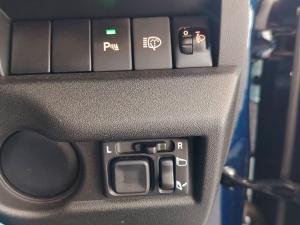 Suzuki Jimny 1.5 GLX AllGrip 5-door auto - Image 18
