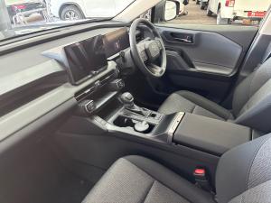 Toyota RAV4 2.5 HEV GX E-Four - Image 7
