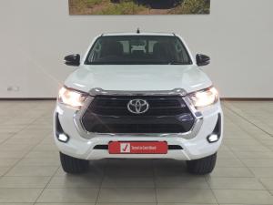 Toyota Hilux 2.4GD-6 double cab 4x4 Raider manual - Image 4