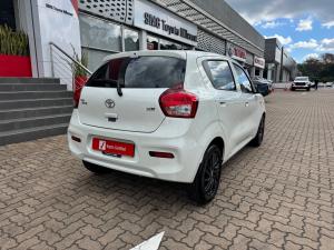 Toyota Vitz 1.0 XR manual - Image 2