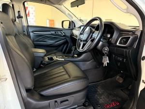 Isuzu mu-X 3.0TD LS - Image 15