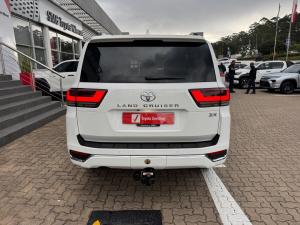 Toyota Land Cruiser 300 3.3D ZX - Image 5