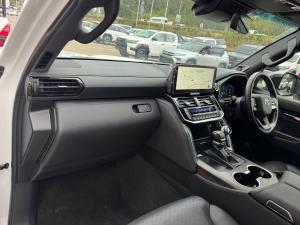 Toyota Land Cruiser 300 3.3D ZX - Image 7