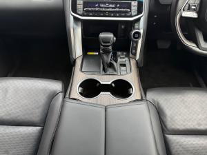 Toyota Land Cruiser 300 3.3D ZX - Image 11