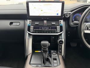 Toyota Land Cruiser 300 3.3D ZX - Image 13