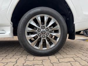 Toyota Land Cruiser 300 3.3D ZX - Image 19