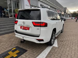 Toyota Land Cruiser 300 3.3D ZX - Image 2