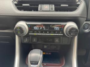 Toyota RAV4 2.5 VX AWD - Image 15