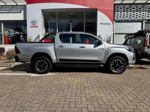 Toyota Hilux 2.8GD-6 double cab 4x4 Legend 50 auto - Image 3