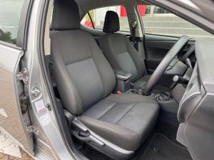 Toyota Corolla Quest 1.8 Plus manual - Image 14