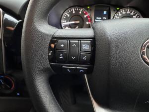 Toyota Hilux 2.4GD-6 double cab Raider auto - Image 9