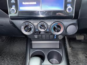 Toyota Hilux 2.4GD-6 double cab Raider auto - Image 14
