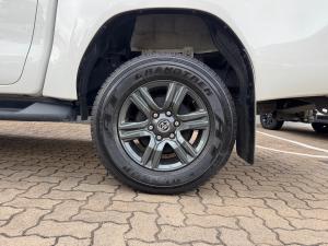 Toyota Hilux 2.4GD-6 double cab Raider auto - Image 17