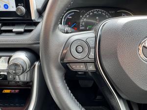 Toyota RAV4 2.5 Hybrid VX E-Four - Image 9