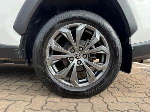 Toyota RAV4 2.5 Hybrid VX E-Four - Image 20