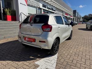 Toyota Vitz 1.0 XR auto - Image 2