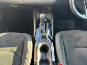 Toyota Corolla hatch 1.8 Hybrid XR - Image 12