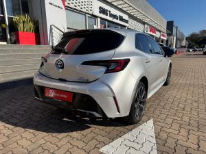 Toyota Corolla hatch 1.8 Hybrid XR - Image 2