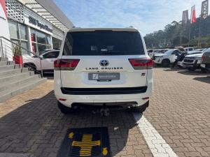 Toyota Land Cruiser 300 3.3D GR-Sport - Image 5