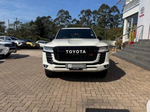 Toyota Land Cruiser 300 3.3D GR-Sport - Image 4