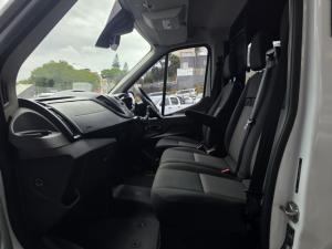 Ford Transit 2.2TDCi 92kW MWB panel van (aircon) - Image 11