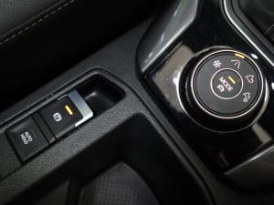 Volkswagen T-Roc 2.0TSI 140kW 4Motion R-Line - Image 32