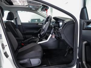 Volkswagen Polo hatch 1.0TSI Life manual - Image 14