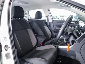 Volkswagen Polo hatch 1.0TSI Life auto - Image 13