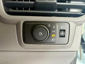 Volkswagen Transporter 2.0TDI Kombi SWB Basic - Image 12