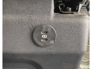 Volkswagen Transporter 2.0TDI Kombi SWB Basic - Image 13