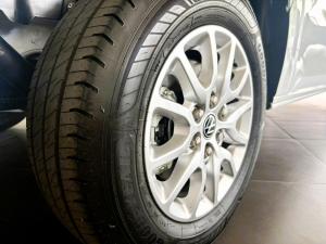 Volkswagen Transporter 2.0TDI Kombi SWB Basic - Image 16