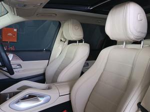 Mercedes-Benz GLS GLS450d 4Matic - Image 19