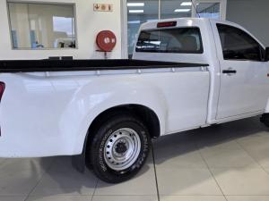 Isuzu D-Max Gen 6 250C single cab - Image 9