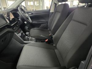 Volkswagen T-Cross 1.0TSI auto - Image 9