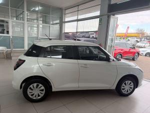Suzuki Swift 1.2 GL - Image 5